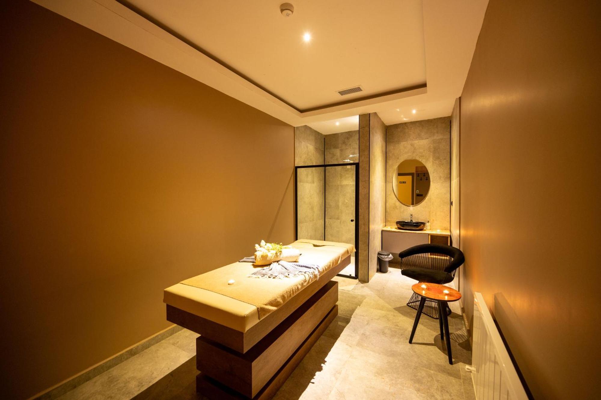 Vess Hotel Istanbul Exterior foto
